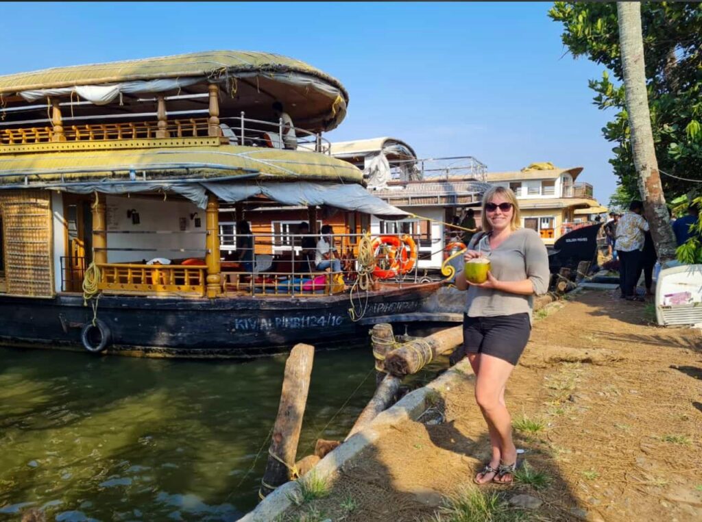 book house boat